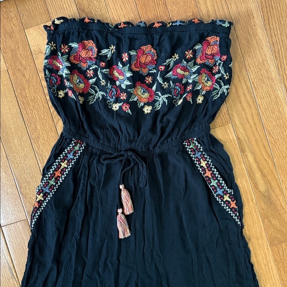 American Eagle Floral Embroidered Boho Jumpsuit Size Medium - Picture 3 of 10
